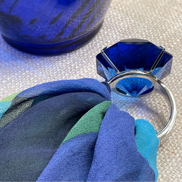 Blue Sapphire Ring Paperweight Decor - Picture 6 of 8